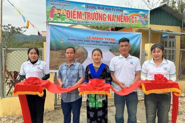 Hình ảnh bạn bè cùng chơi game và nhận thưởng tại vin55 win55